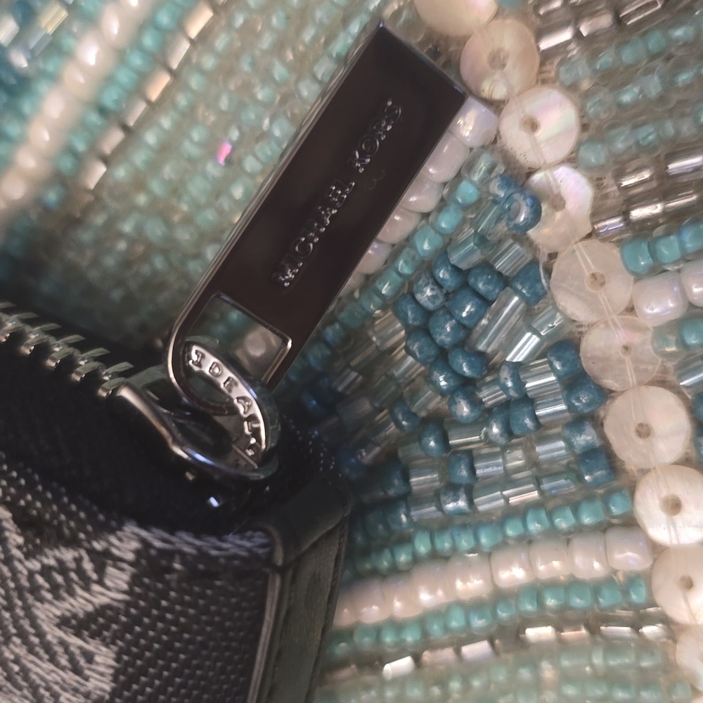 MICHAEL KORS WALLET - Picture 3 of 12